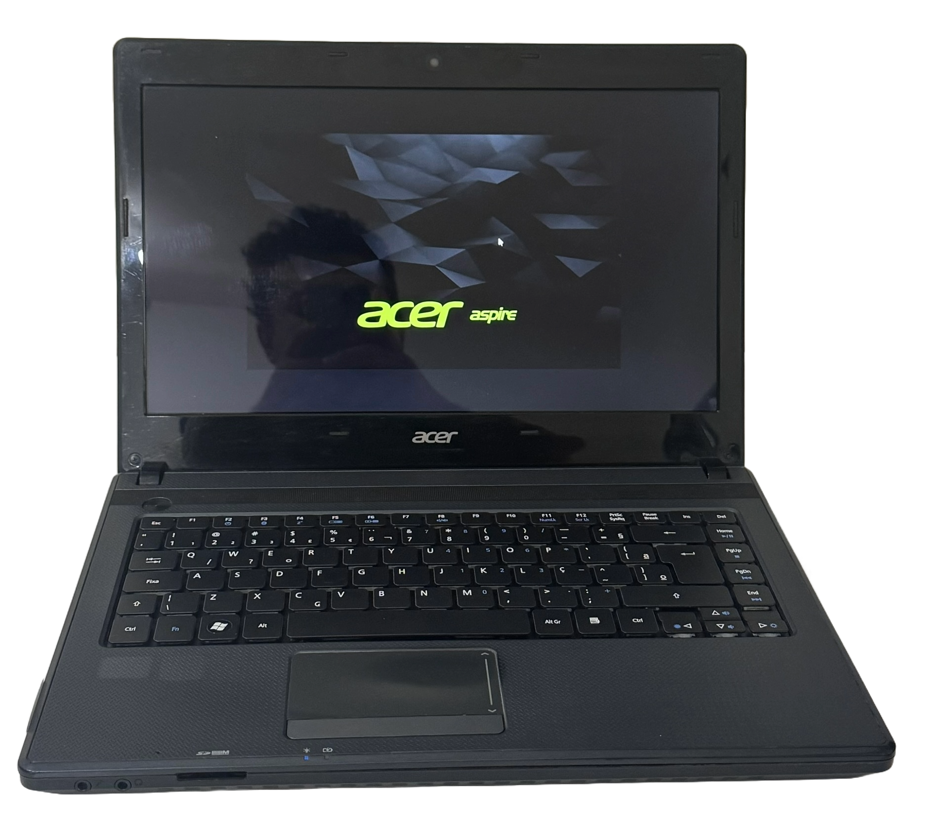 Notebook Acer 4739 - Intel I5-410M, 4GB DDR3, 120GB SSD, 14"