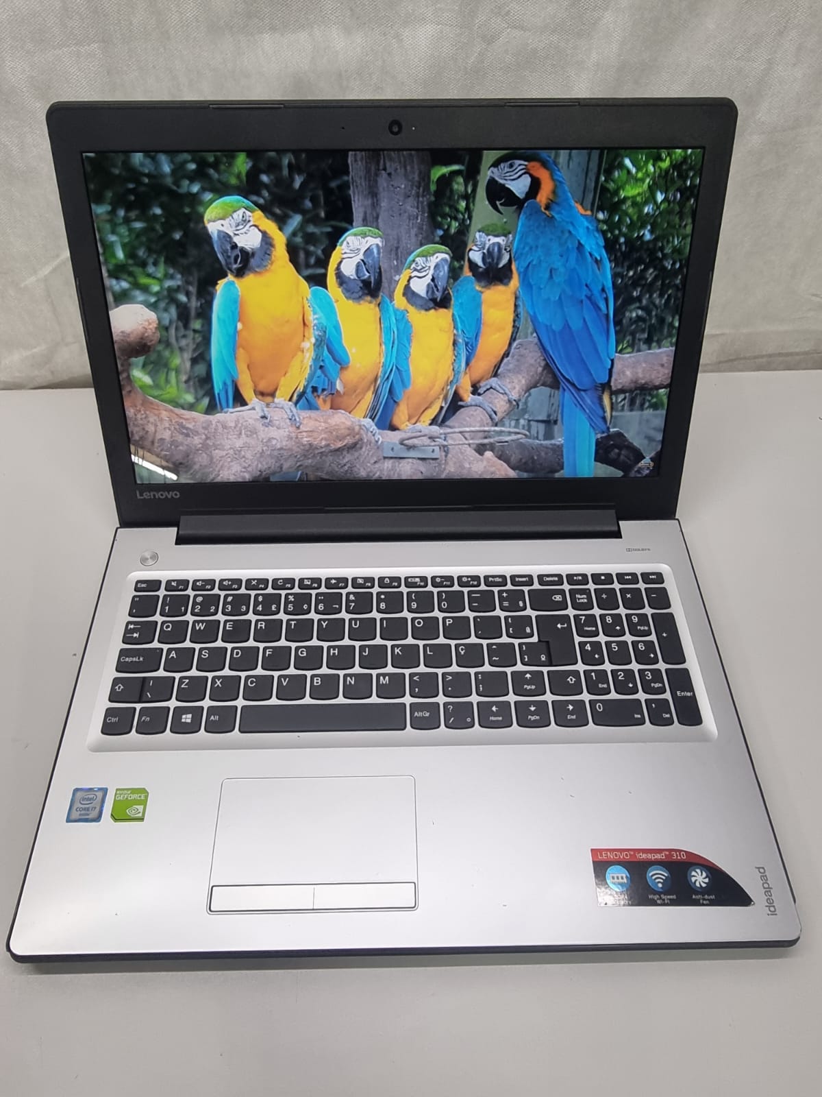 Notebook Lenovo 310-80UH - Intel I7-6500U, 8GB DDR4, 360GB SSD, 15.6"