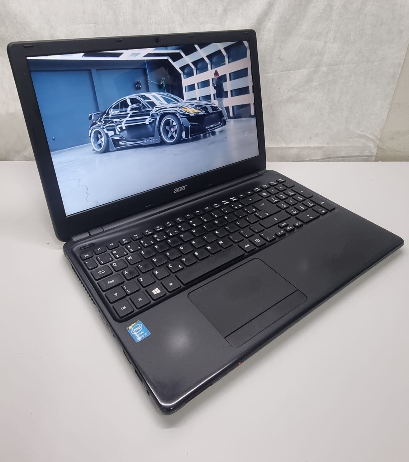 Notebook Acer E1-572 - Intel I5-4200U, 8GB DDR3, 128GB SSD, 15.6"