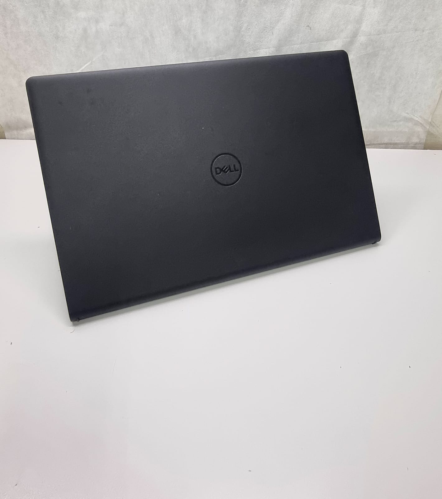 Notebook Dell Inspiron 3520 - Intel I5-1235U, 16GB DDR4, 256GB NVMe, 15.6"
