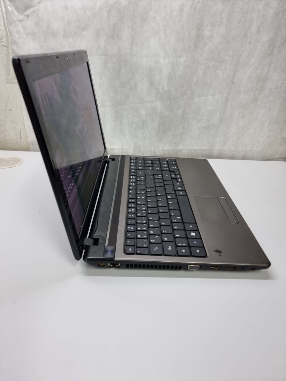 Notebook Acer Aspire 5750 - Intel I5-2450M, 8GB DDR3, 240GB SSD, 15.6"