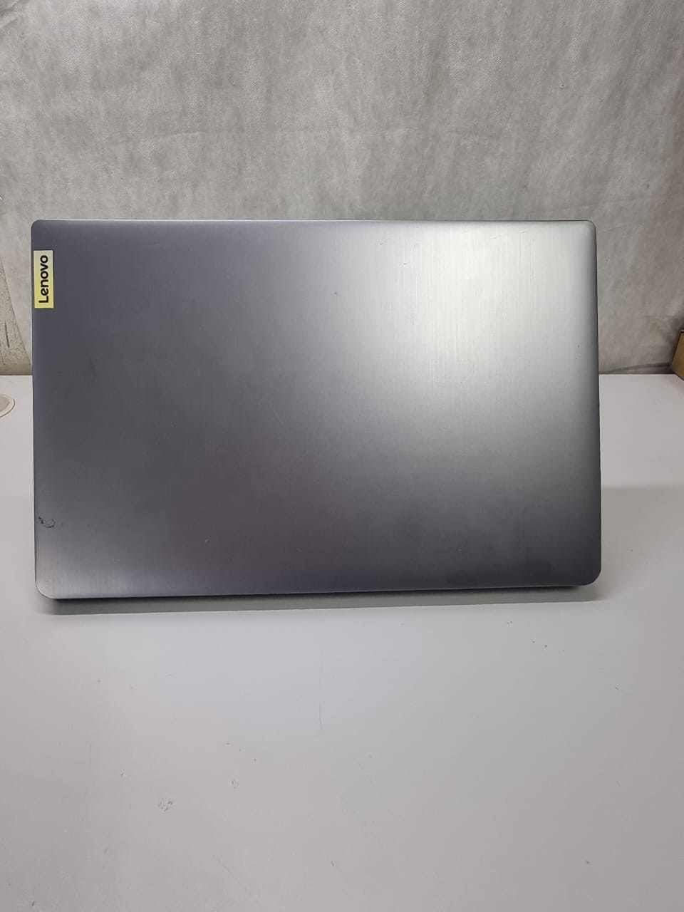 Notebook Lenovo Ideapad 3 82MD - Intel I5-1135G7, 8GB DDR4, 256GB NVMe, 15.6"