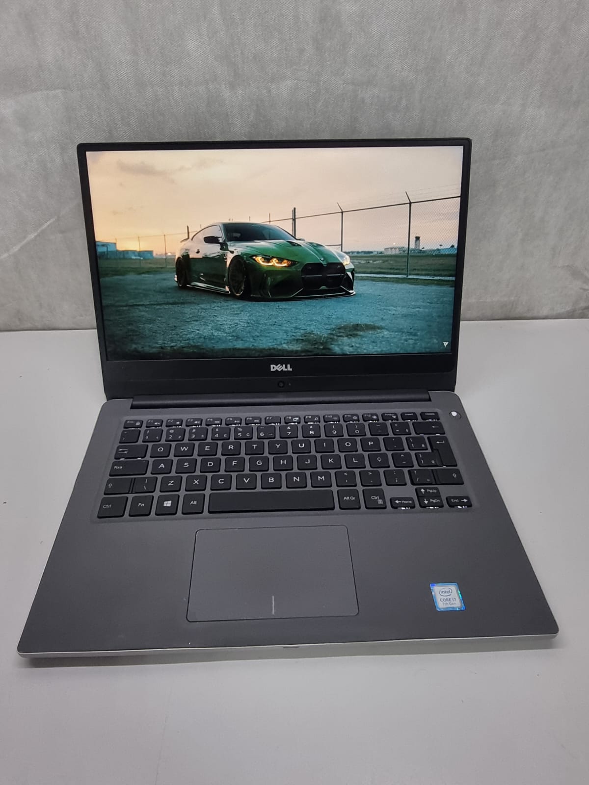 Notebook Dell Inspiron 7460 - Intel I7-7500U, 16GB DDR4, 256GB SSD, 14"