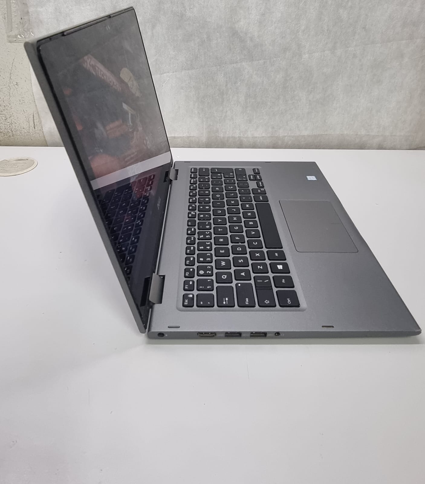 Notebook Dell P69G - Intel I7-7500U, 8GB DDR4, 240GB SSD, 13"