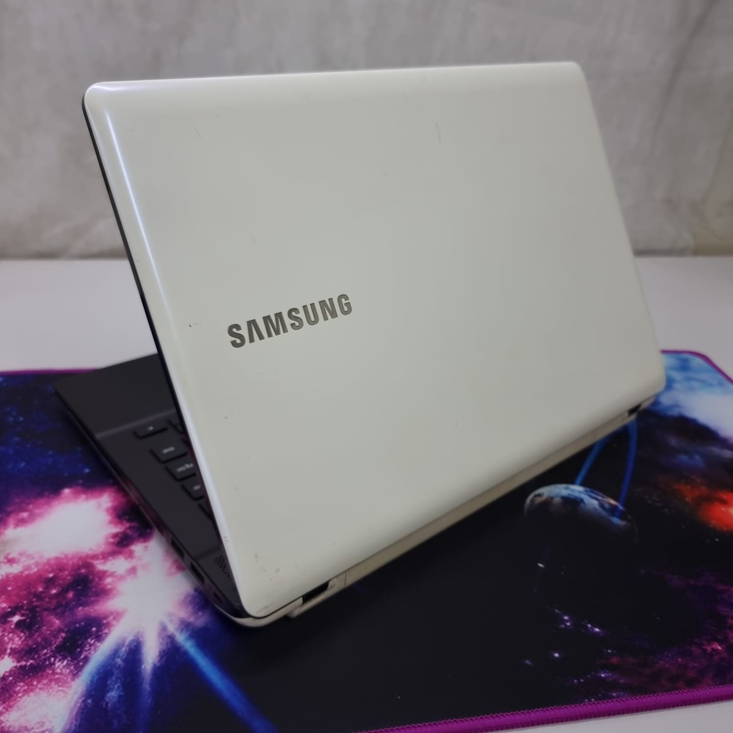 Notebook Samsung NP370 - Intel 3205, 4GB DDR3, 120GB SSD, 14"