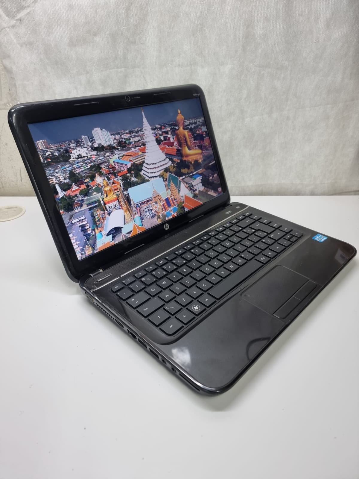 Notebook HP Pavilion G4 - Intel I5-3210M, 8GB DDR3, 240GB SSD, 14"