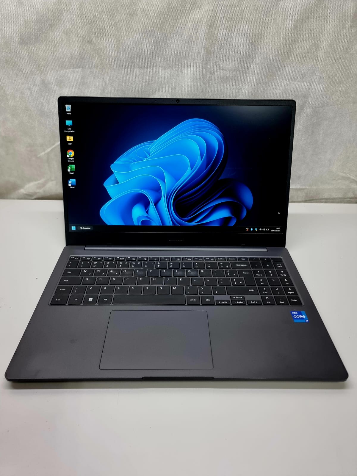 Notebook Samsung NP550XED - Intel I7-1255U, 16GB DDR4, 512GB NVMe, 15.6"