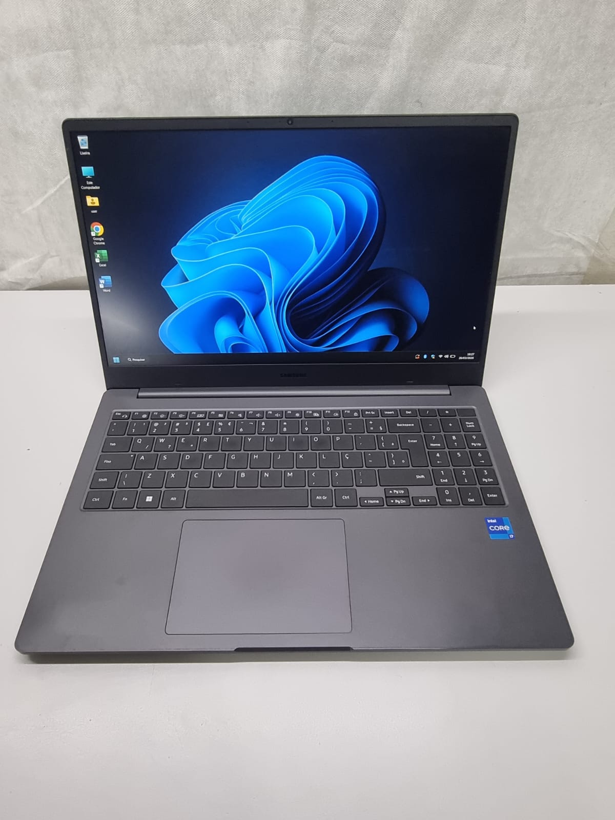 Notebook Samsung NP550XED - Intel I7-1255U, 16GB DDR4, 512GB NVMe, 15.6"