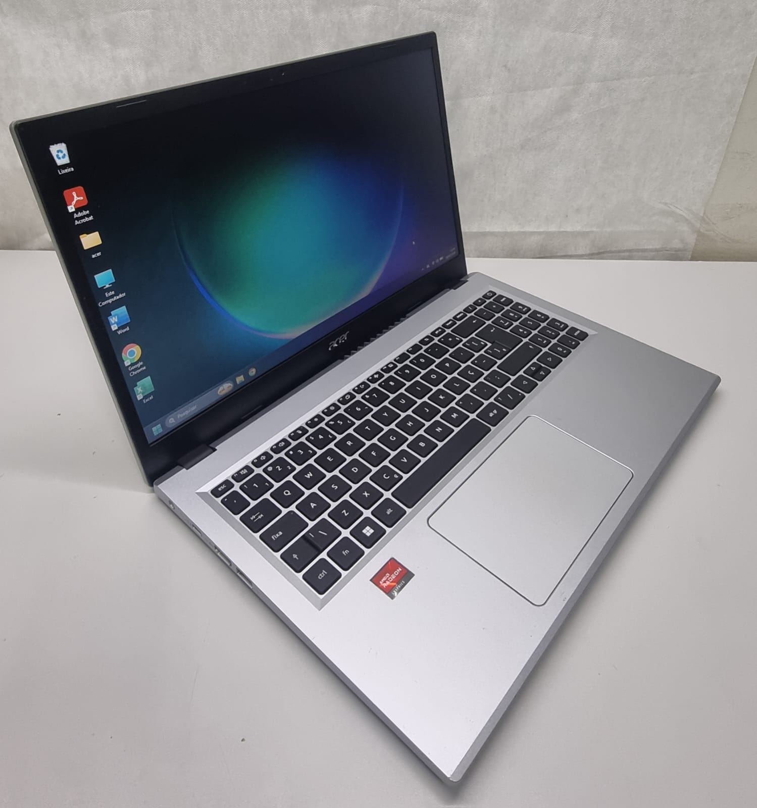 Notebook Acer Aspire A315-24P - Ryzen 5 7520U, 8GB DDR5X, 256GB NVMe, 15.6"