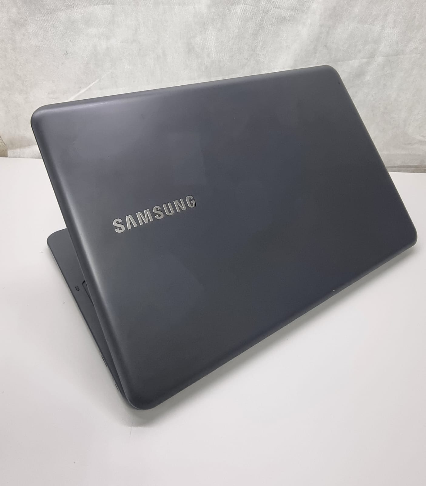 Notebook Samsung NP350X - Intel I5-8250U, 8GB DDR4, 128GB NVMe, 15.6"